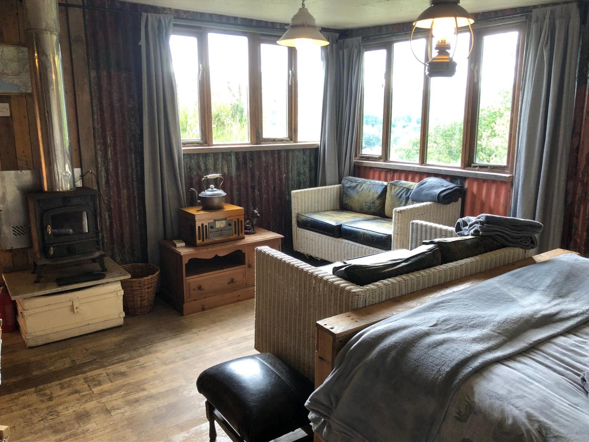 Foxesden, Unique Eco Cabin, Dartmoor Views 사우스브렌트 외부 사진
