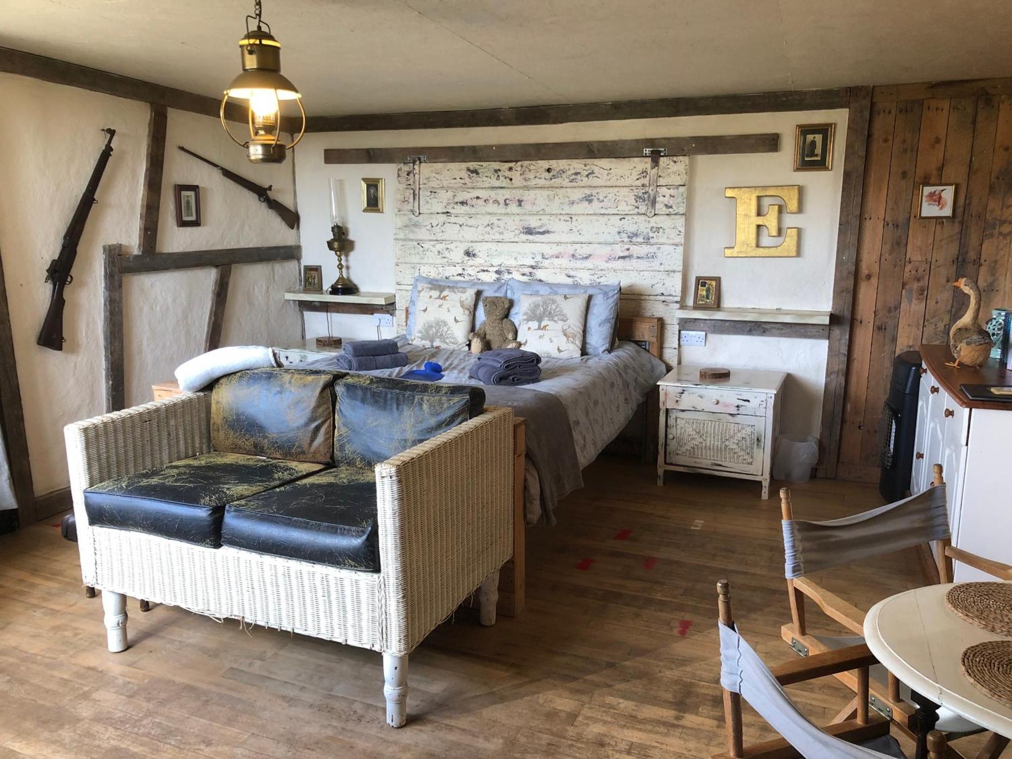 Foxesden, Unique Eco Cabin, Dartmoor Views 사우스브렌트 외부 사진